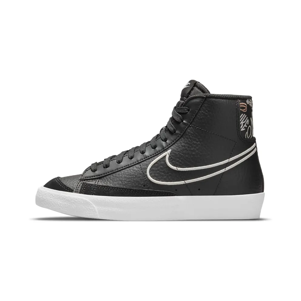 Nike Blazer Mid ’77 SE Schwarz (DJ0265-001)