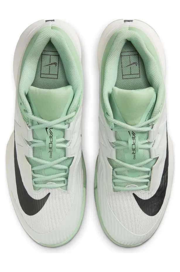 nikecourt HQ6034-003