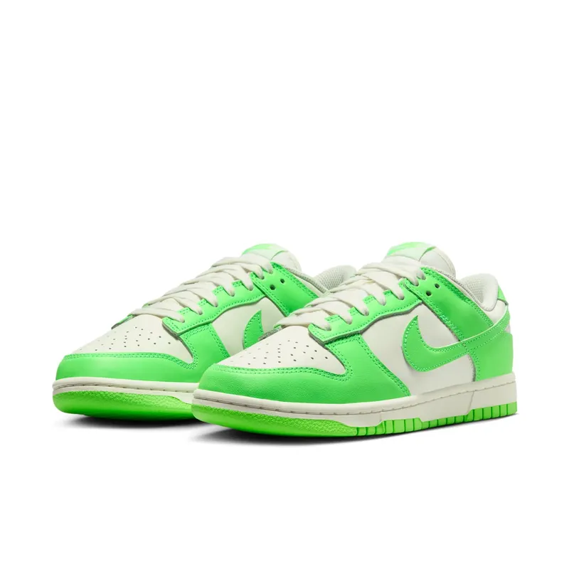 Nike Dunk Low “Green Strike” (HV0842-133)