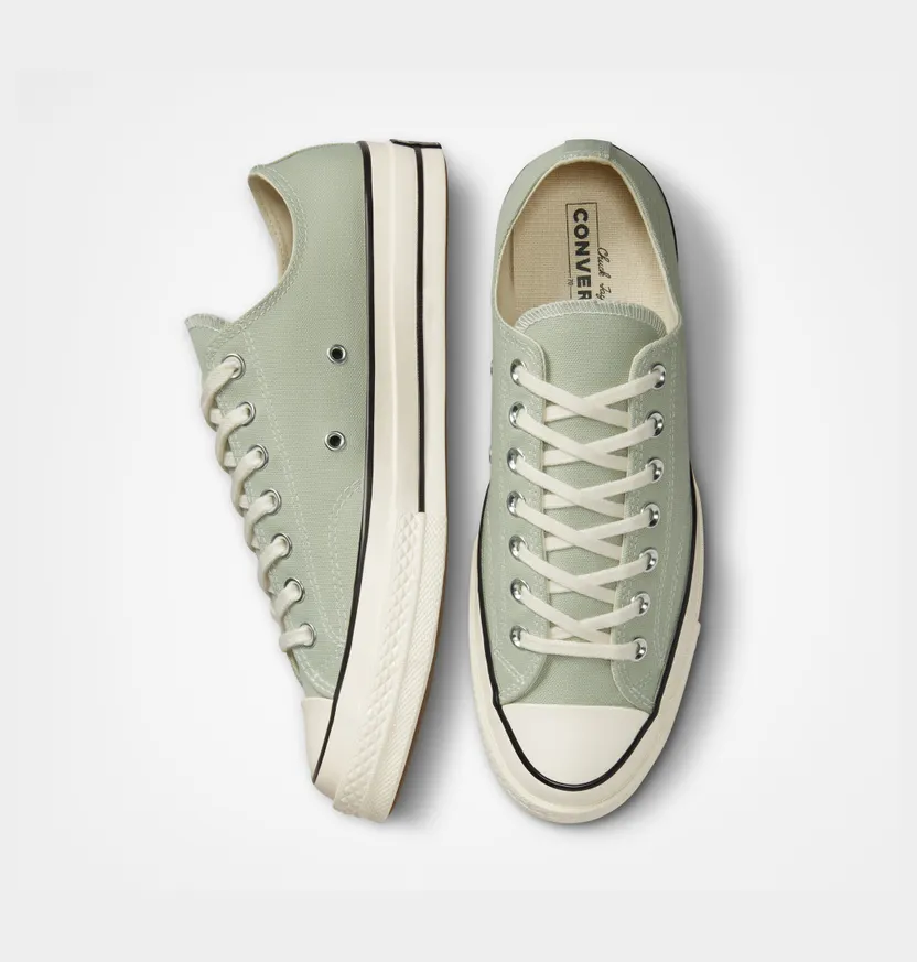 converse-chuck-taylor-all-star A02769C