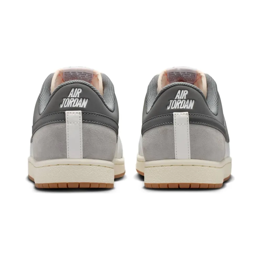 Jordan Skyline Low LE “Summit White Light Smoke Grey” (IQ6425-100)