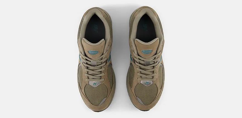 New Balance 2002R Mushroom New Spruce (U2002ROA)
