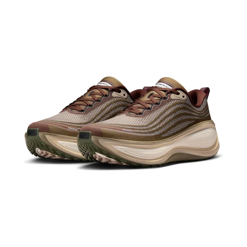 Nike Vomero Plus “Off Noir Pecan Phantom” (IO4482-001)