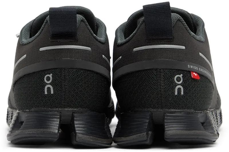 On Black Waterproof Cloud (19.99986)