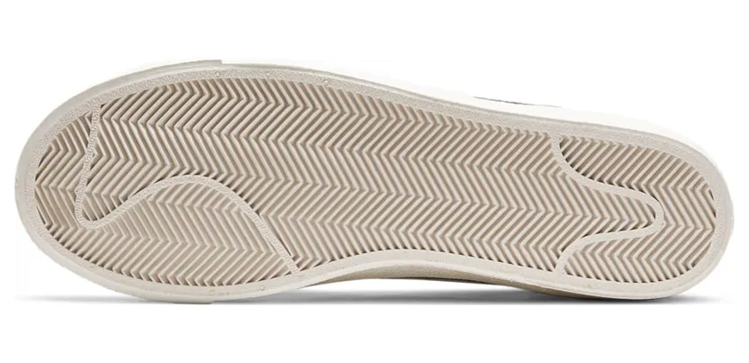 nike-blazer BQ6806-002