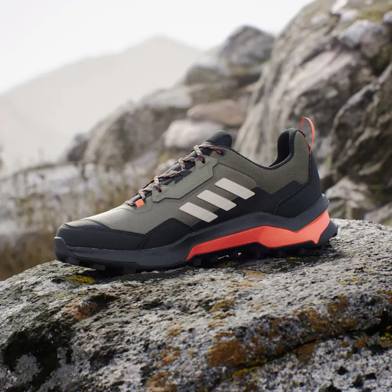 Adidas Terrex AX4 GORE-TEX Hiking Olive Strata / Wonder Beige / Core Black (IG6579)