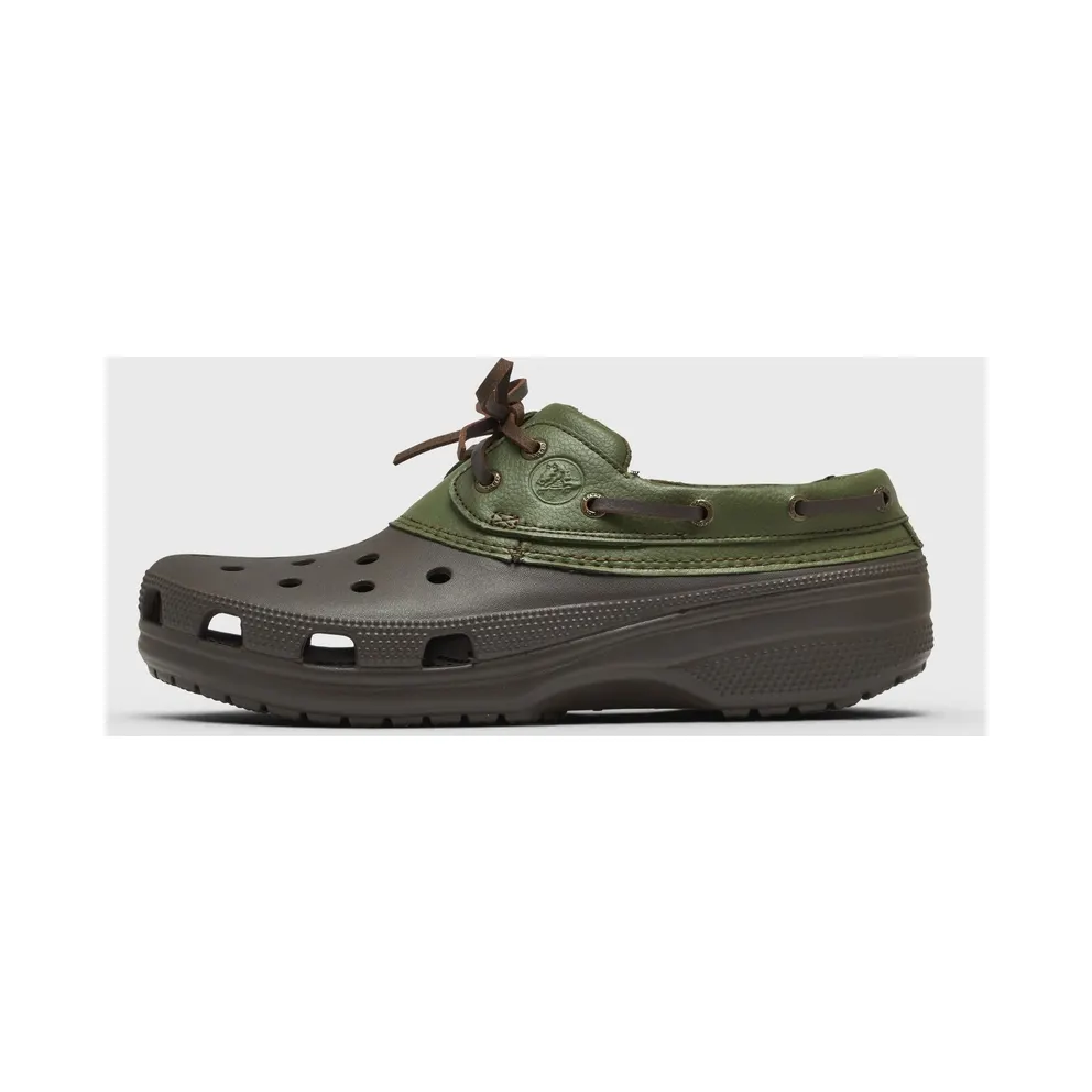 Crocs Classic Boat Shoe Bruin
