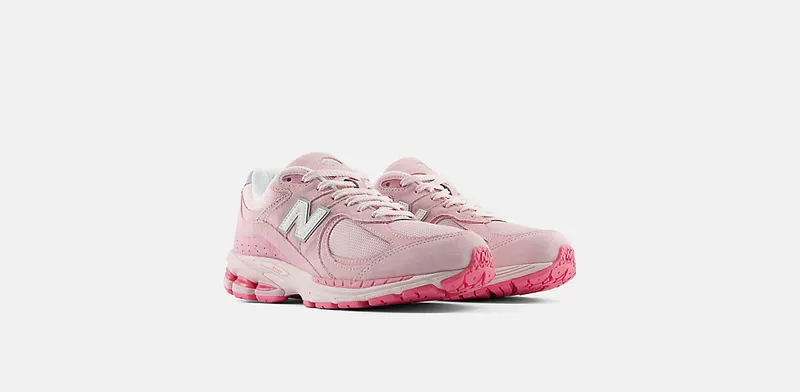 New Balance 2002R Rose (M2002RCR)