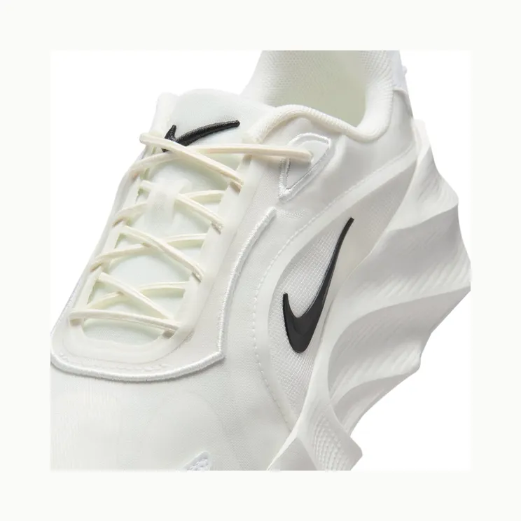 nike-aura-edge HQ7025-101