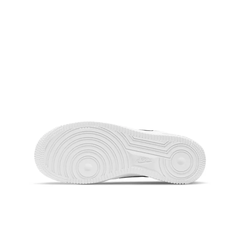 Nike Air Force 1 Older Kids’ White (CT3839-100)