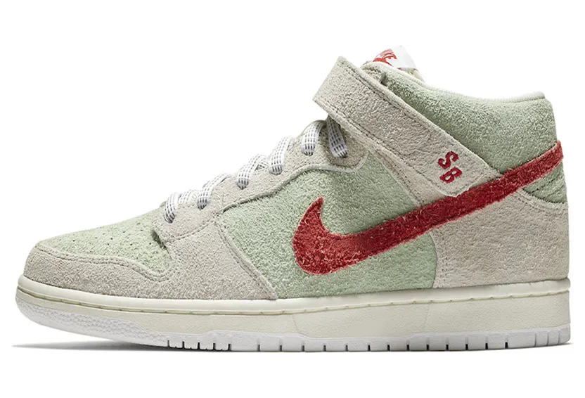 Nike SB Dunk Mid White Widow