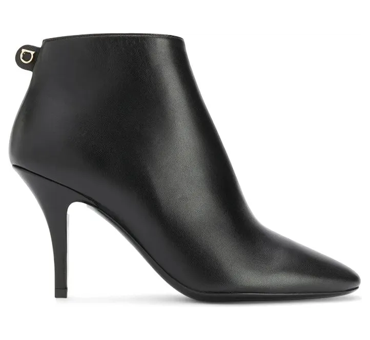 Ferragamo Joan Ankle Booties Black (01Q920726441)