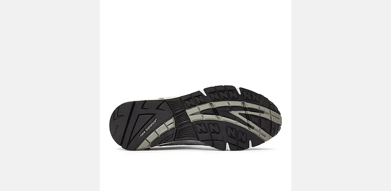 New Balance New Balance Grey/Black/Green/Pink (M991SED)