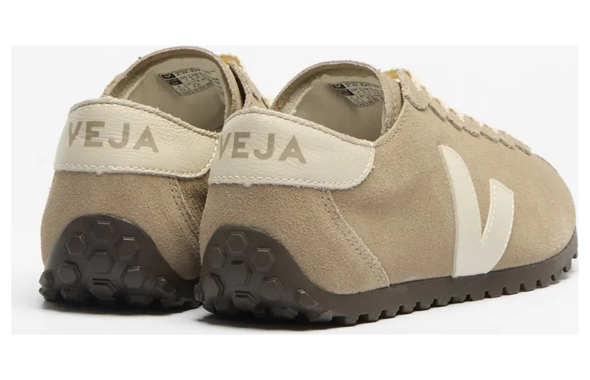 veja-sneaker EQ0321899