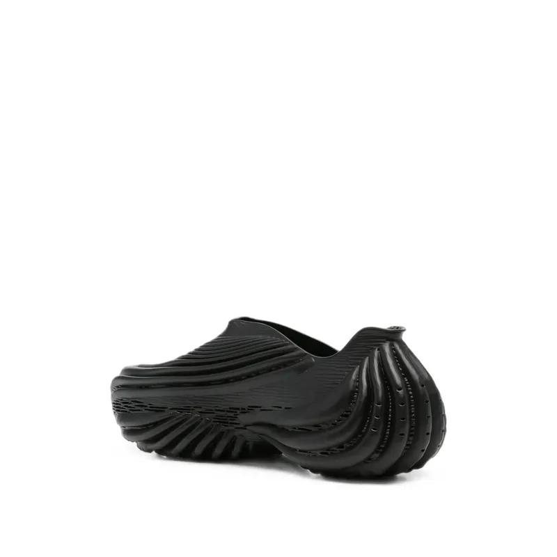 Aliveform Armis Low “Black” (ARMIS LOW CHARC)