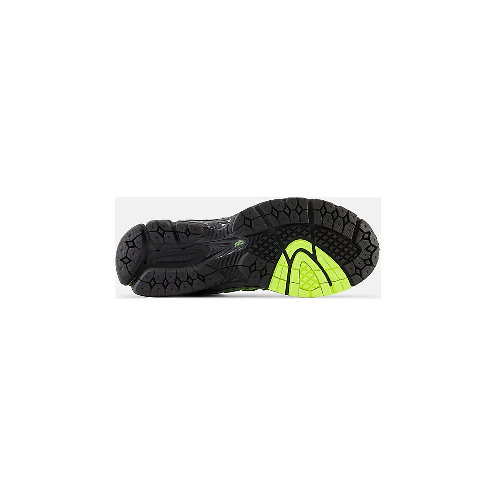 New Balance 1906R “Volt / Black” (M1906RCG)