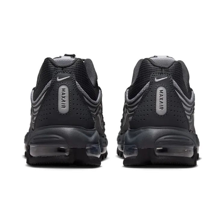 nike-air-max IO3037-002