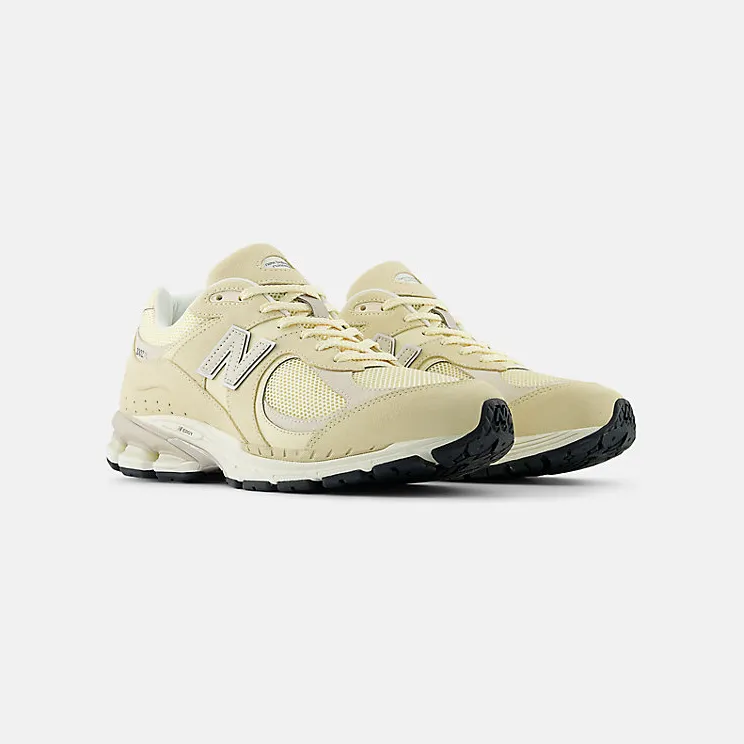 new-balance-2002r M2002RFI