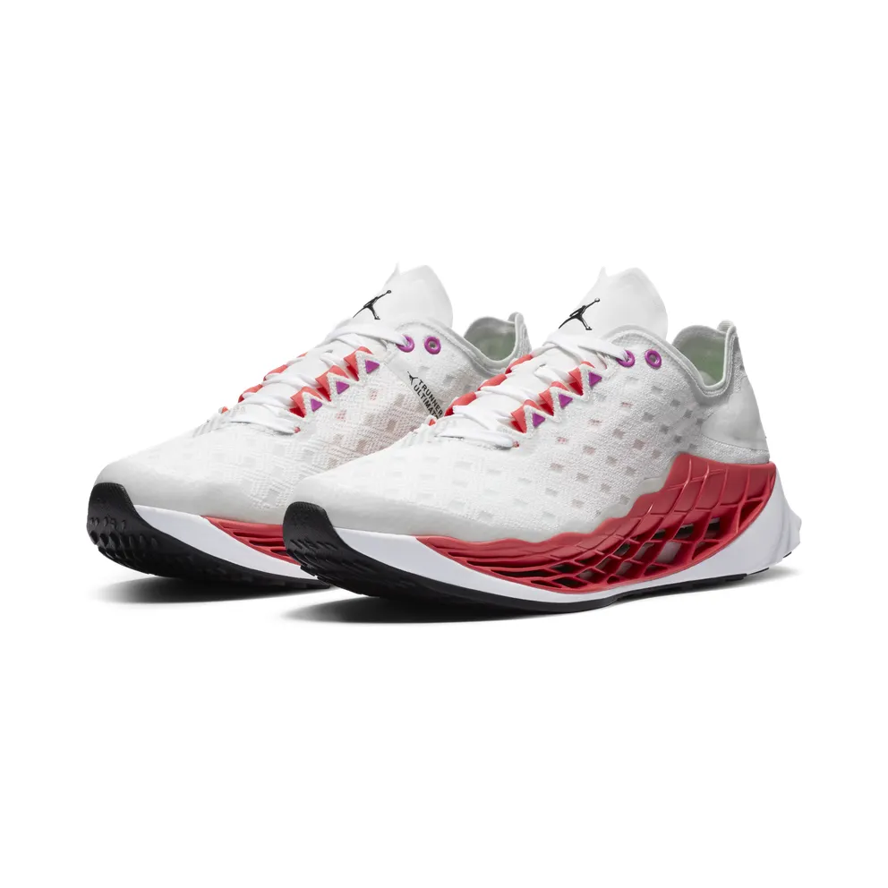 Jordan Trunner Ultimate ‘Flash Crimson’ “White / Flash Crimson / Spruce Aura / Black” (DA2283-102)