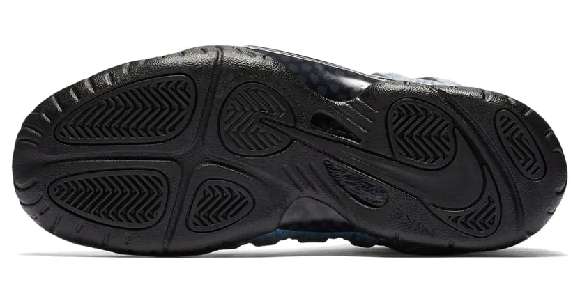 nike-air-foamposite AO8037-009