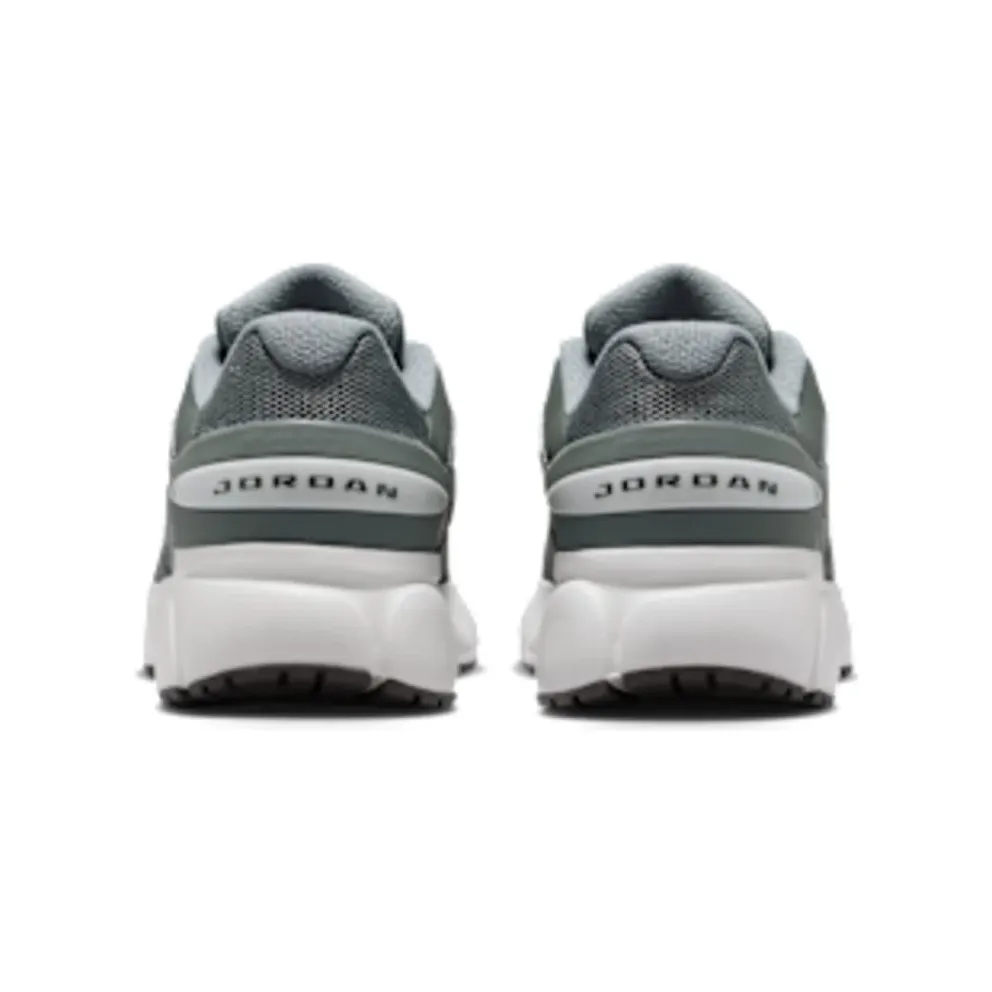 Nike Jordan Trunner Flow “Smoke Grey / Dark Smoke Grey / Iron Grey / Photon Dust” (IQ7693-001)