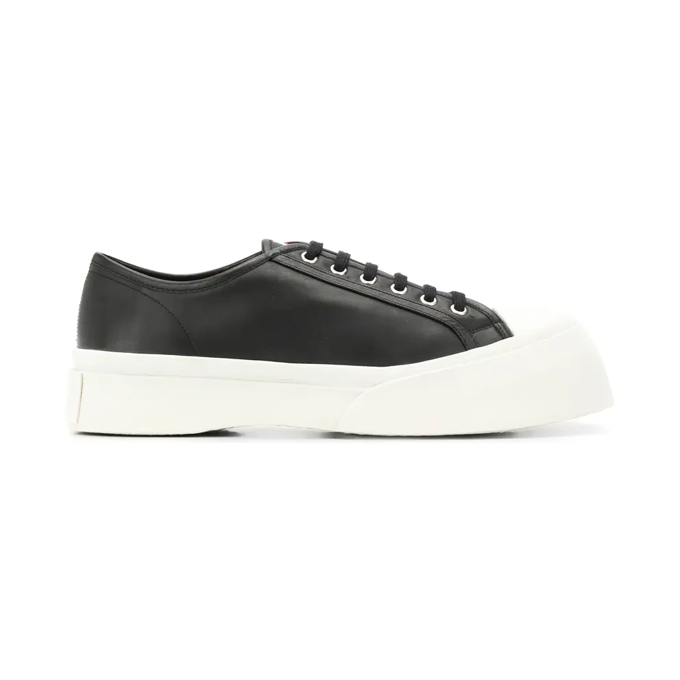 Marni 302 leren with plateauzool – Black (SNZU002002P2722095)