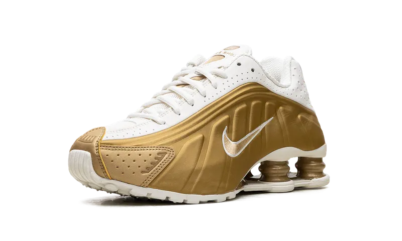 Nike Shox R4 “Metallic Gold” (AR3565-010)