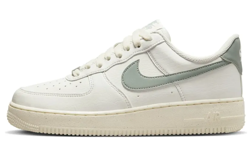 Nike AIR FORCE 1 ’07 NEXT NATURE MNS “Mica Green” (DN1430-107)