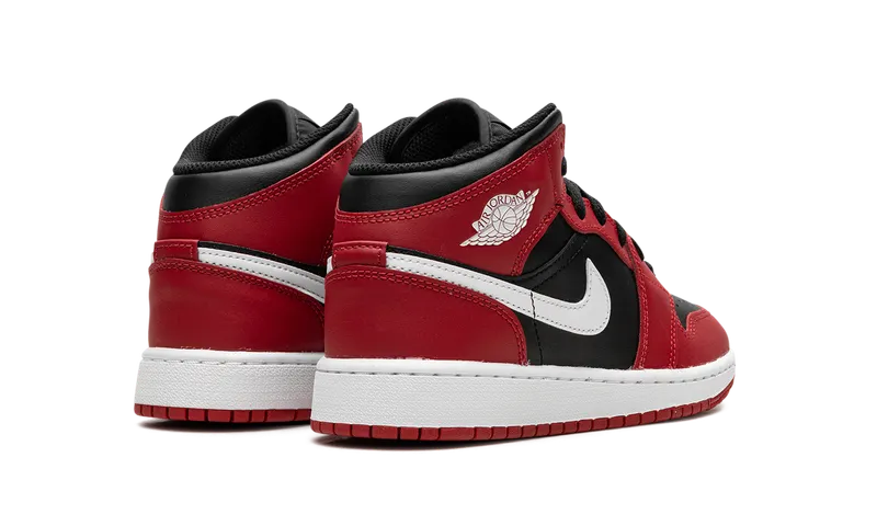 Air Jordan 1 Mid “red” (DQ8423-061)