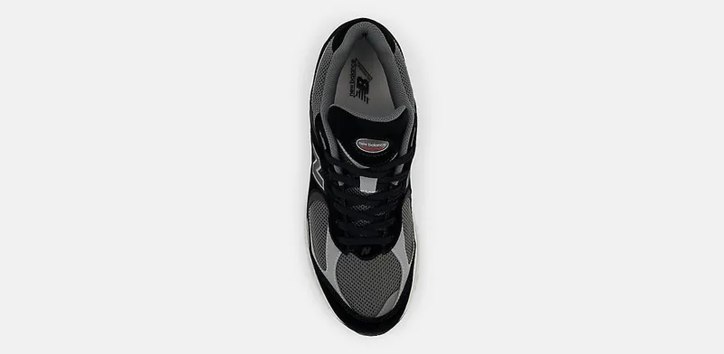 New Balance 2002R “Black/Grey” (U2002RC)