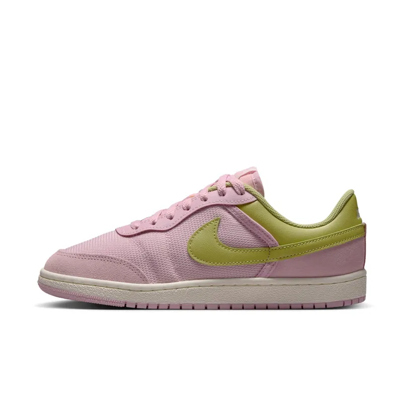 Jordan Skyline Low Iced Carmine Lawn (IQ0704-607)