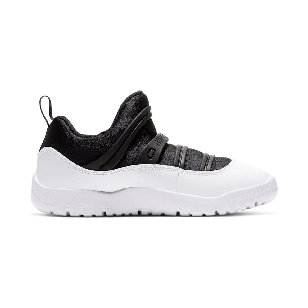 Jordan 11 Retro Little Flex Tuxedo (PS) Black/White-True Red (BQ7101-010)