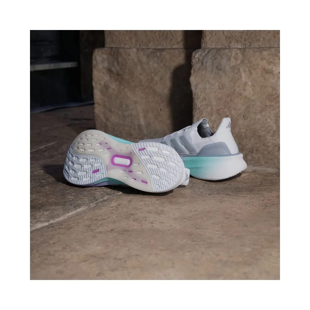 Adidas Ultraboost 5 Cloud White / Halo Silver / Purple Burst (KJ3588)