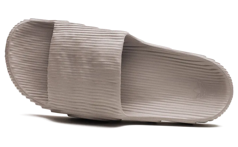 adidas-adilette HQ4670