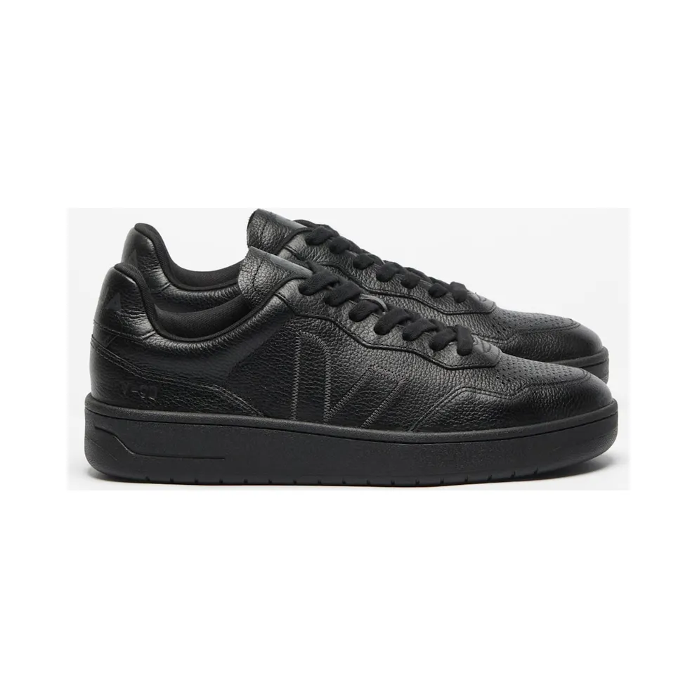 Sneakers Veja V-90 Zz Grained Oil Leath Full-Black (VZ2021976B)