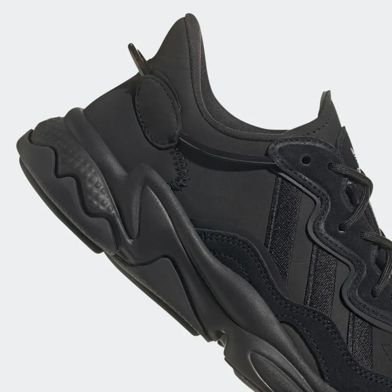 Adidas OZWEEGO Core Black / Core Black / Silver Metallic (GY9425)