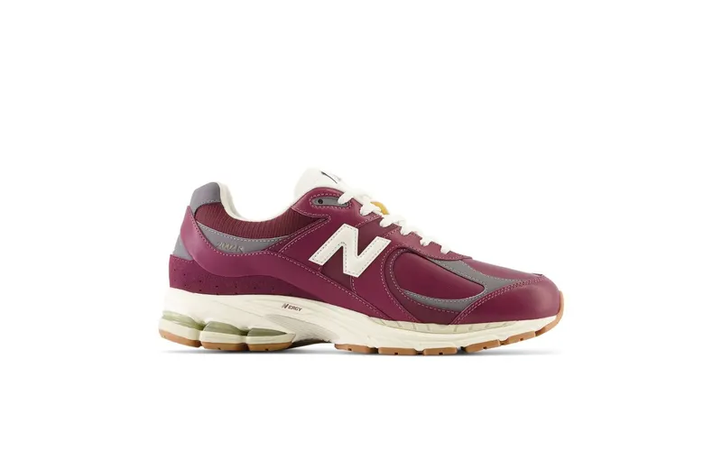 New Balance 2002R (M2002RVH)