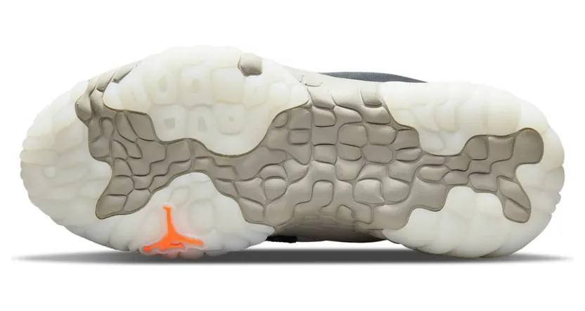 air-jordan-delta CV8121-003