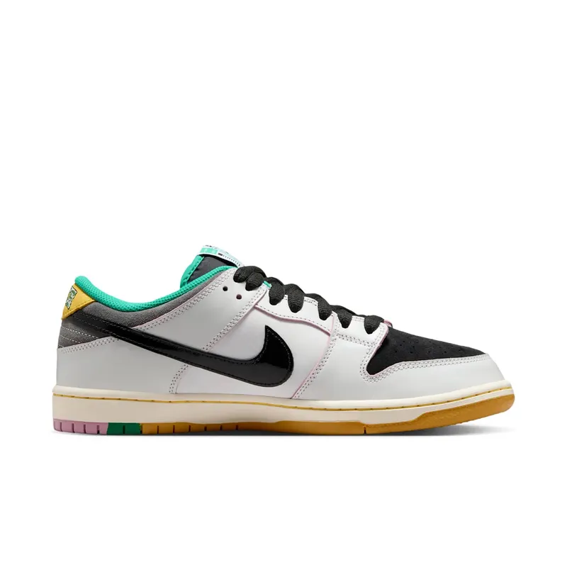 Nike SB Dunk Low “CSEF” (HJ4132-100)