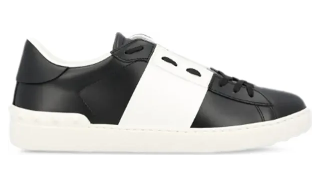 Valentino Garavani Calfskin Open “Black/White” (8Y2S0830BLU 0NI)