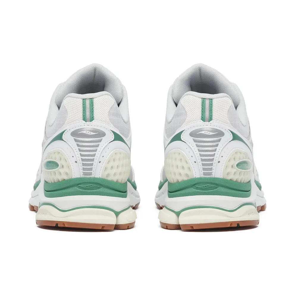 SAUCONY ProGrid Triumph 4 “Light Tan / Green” (S70935-2)