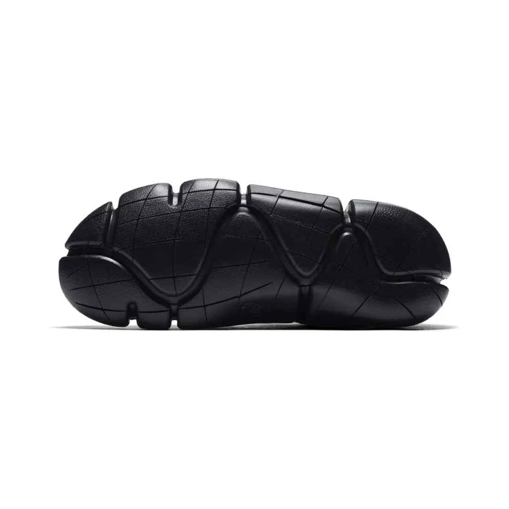 Nike Footscape Flyknit DM Triple Black Black/Black-Black (AO2611-003)
