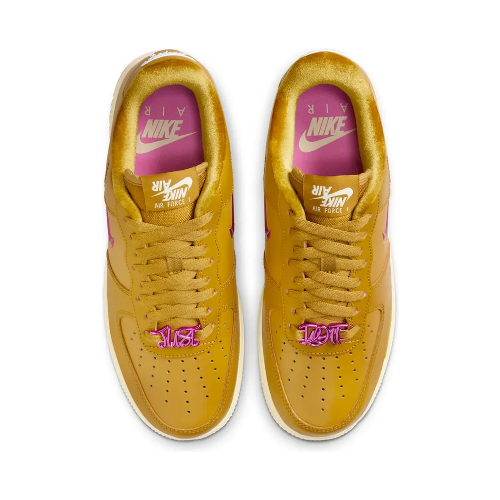 Nike Air Force 1 Jewel Bronzine Just Do It “Bronzine / Alabaster / Coconut Milk / Playful Pink” (FB8251-700)