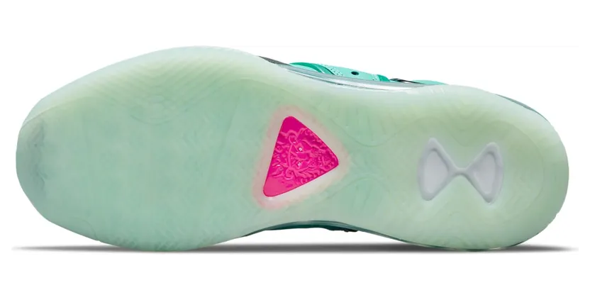 nike-lebron-8 CZ0328-400