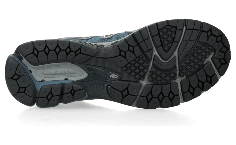 new-balance-860 ML860RC2