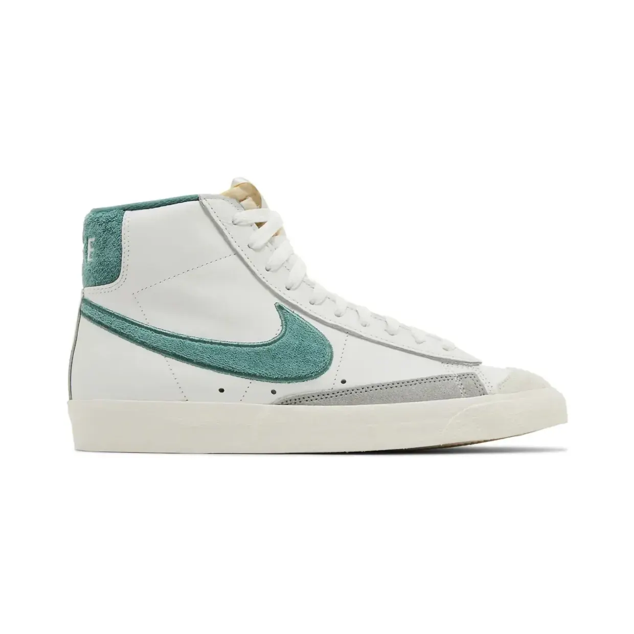 nike-blazer FN5822