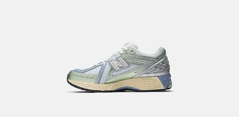 New Balance 1906R “Metallic Green Blue” (U1906RNE)