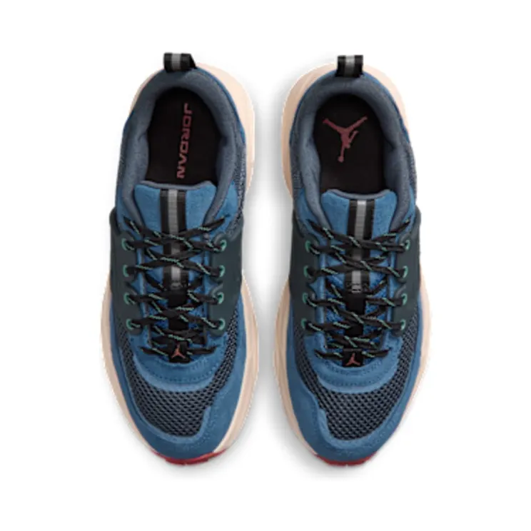 nike-jordan II6531-401