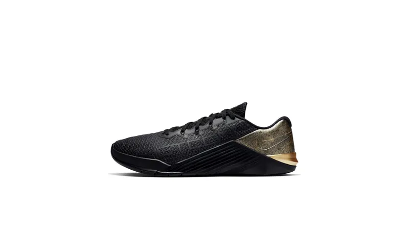 Nike Metcon 5 Medal Strong Black/Black-Metallic Gold (AT3144-070)