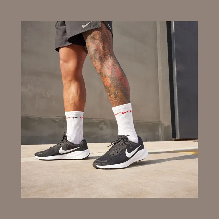 nike-revolution FB2207-001